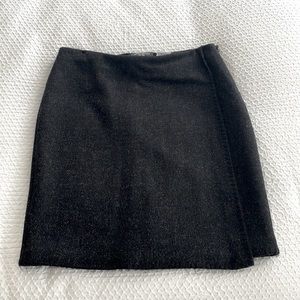 Eddie Bauer Gray Wool Skirt. Size 4.